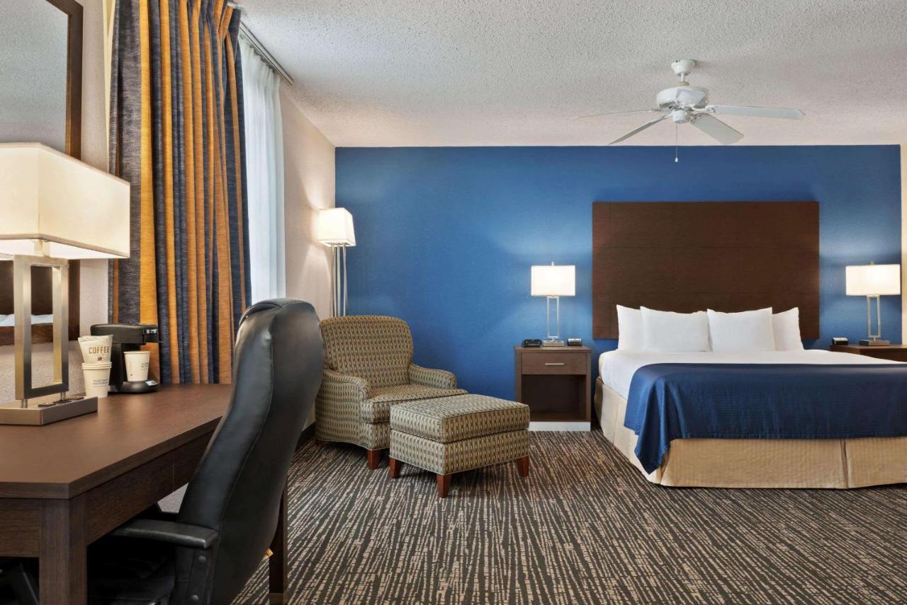 Baymont By Wyndham Washington Hotel Kültér fotó